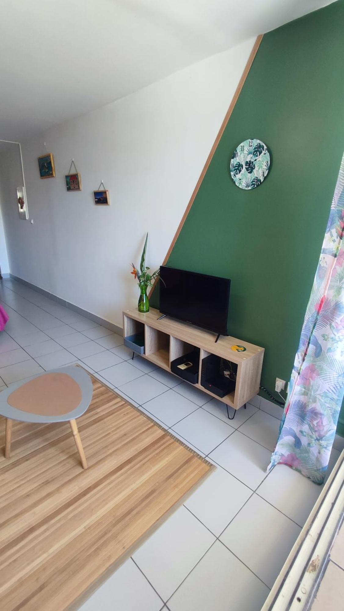 Apartamento Les Franciseas Saint-Gilles-les-Bains Exterior foto